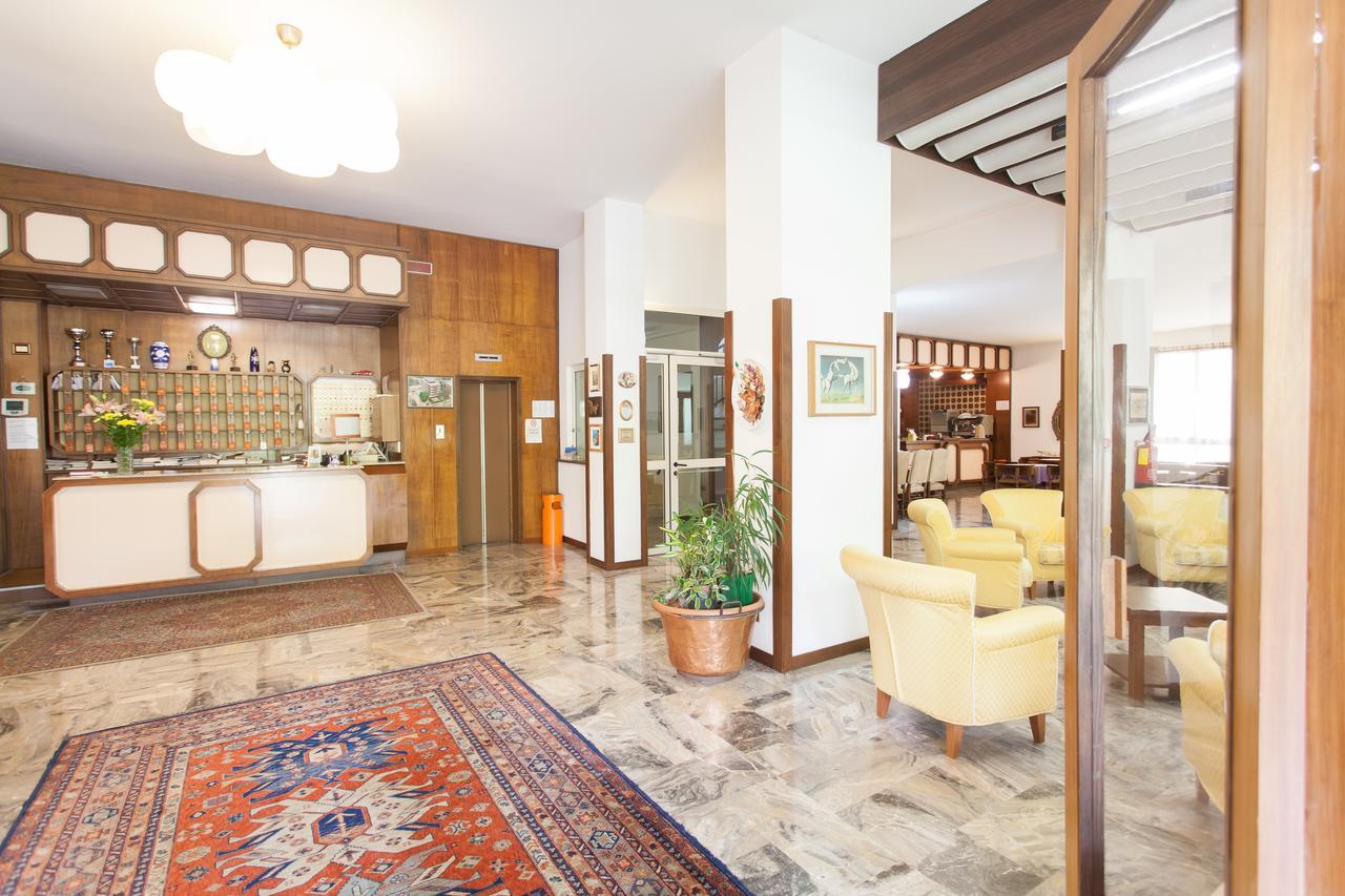 Hotel Quisisana Tabiano Terme エクステリア 写真